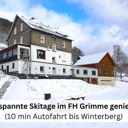 Ferienhaus Familienparadies: Indoor-Spielplatz, Pool und Sauna für 18 Personen Schmallenberg Exterior photo