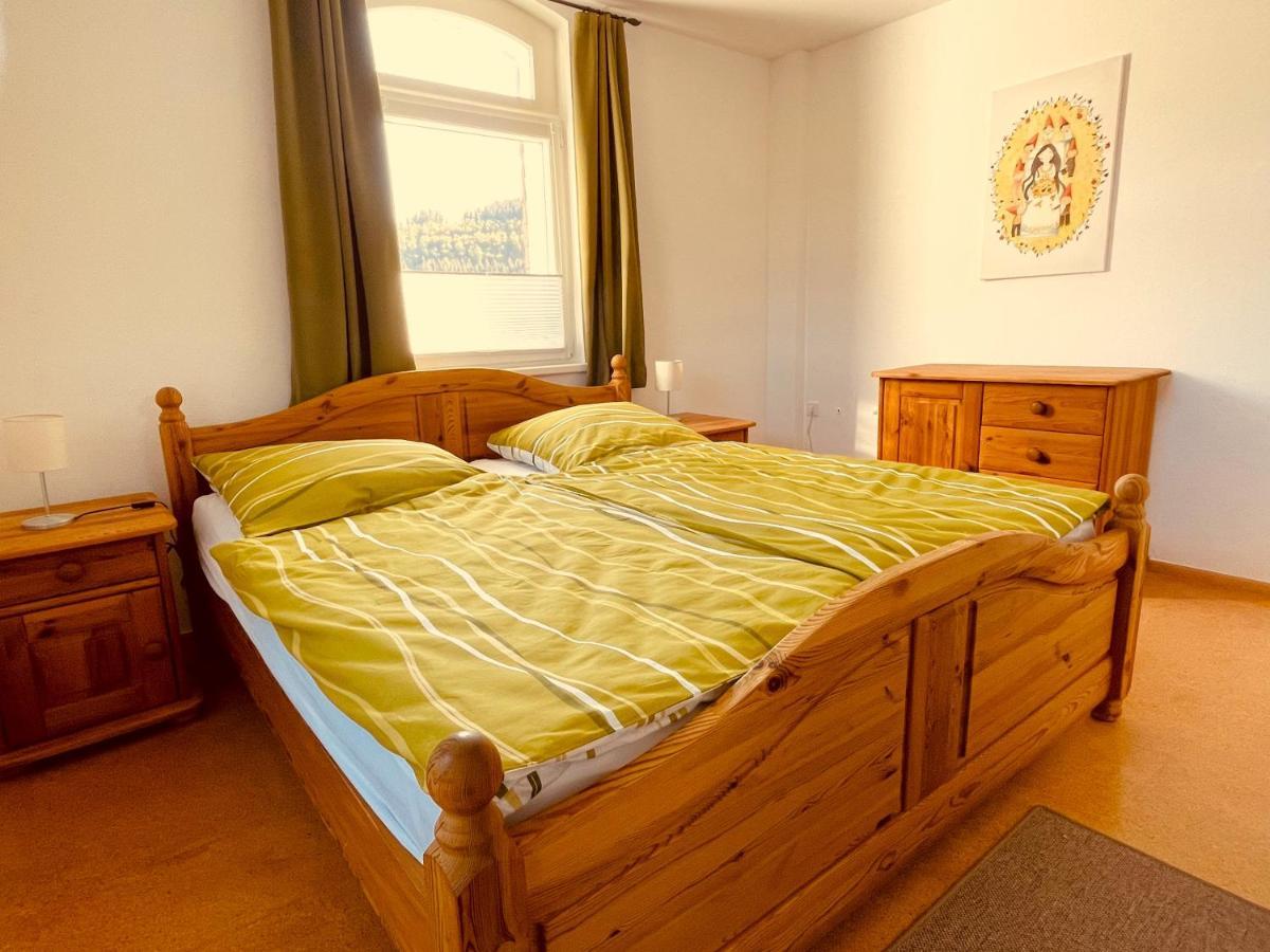 Ferienhaus Familienparadies: Indoor-Spielplatz, Pool und Sauna für 18 Personen Schmallenberg Exterior photo