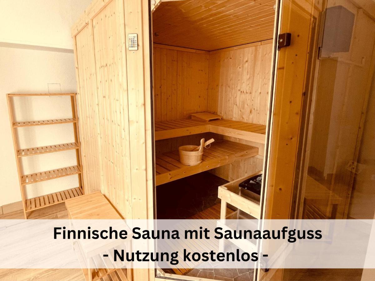 Ferienhaus Familienparadies: Indoor-Spielplatz, Pool und Sauna für 18 Personen Schmallenberg Exterior photo