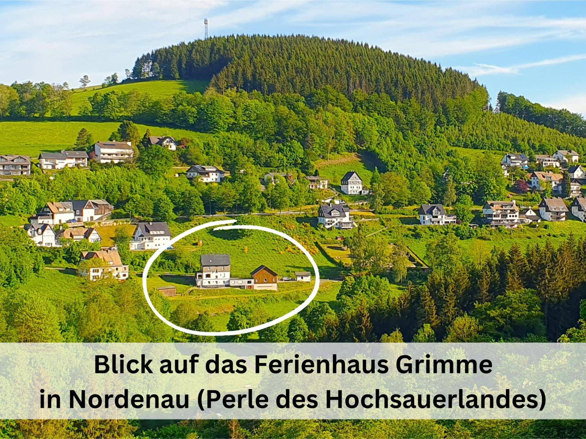Ferienhaus Familienparadies: Indoor-Spielplatz, Pool und Sauna für 18 Personen Schmallenberg Exterior photo